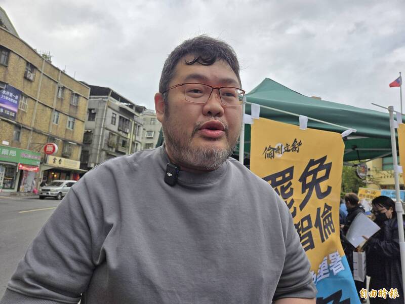 自稱肉搜大師藍網軍被逮!四叉貓曝交手經驗笑:原來資料從暗網買