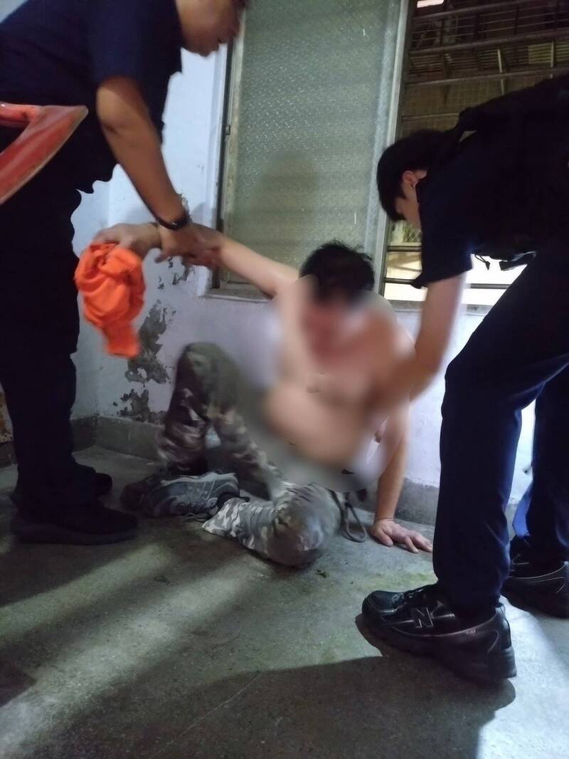 男毒駕見快篩陽性拔腿就跑 警鳴2槍圍捕樓梯間落網
