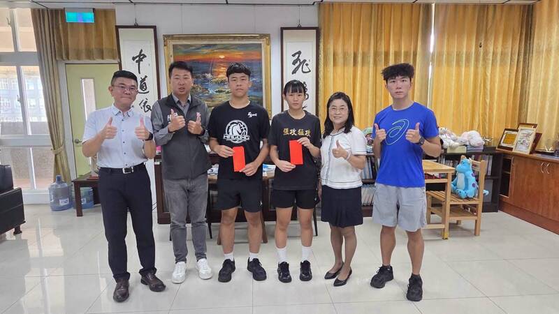 馬公高中代表隊前進日本熊本交流 傑出校友送暖學弟妹
