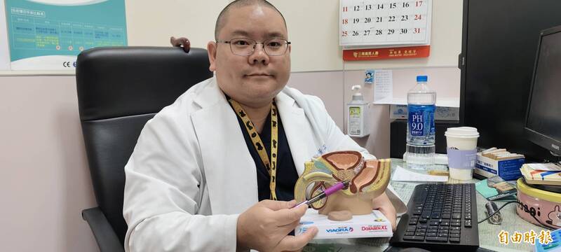 門診時間到了人卻沒來…台中名醫打開病歷見「2個字」沉默了