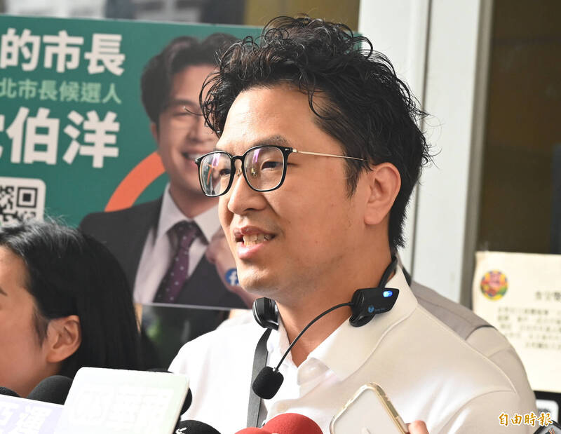 父親節行程滿檔無法陪女兒 沈伯洋曝一早被「挖起床」