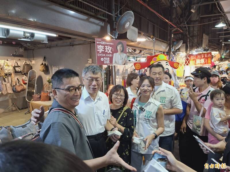 拄拐杖還能跳起來被酸!柯文哲還原腳傷真相「貼貼布就好」