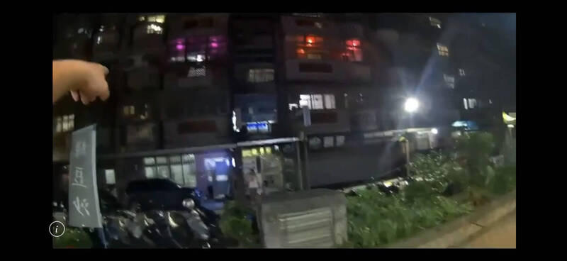 淡水天降玻璃石頭雨 警查獲一家三口涉案送辦