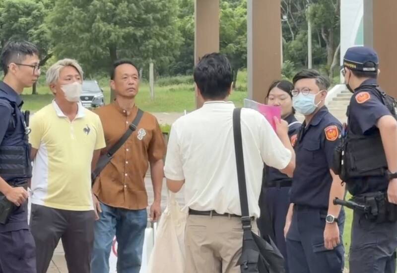涉農地當停車位! 蘆竹「廣川漾」說明會爆推擠 解約戶想進場遭拒