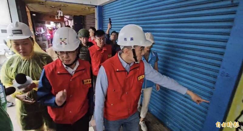 愛四路夜市昨晚淹水 綠議員批議長勘災不見市長 謝國樑今現身