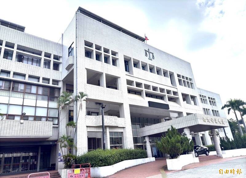鄰居試車爆巨響 男子理論球棒毆頭被判3年