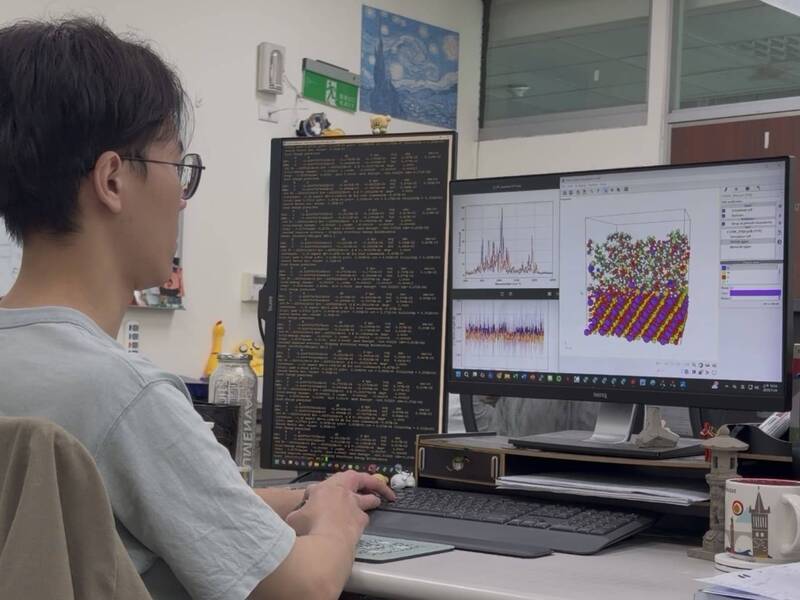用AI預測鈉電池材料 台科大研究準確率達96%