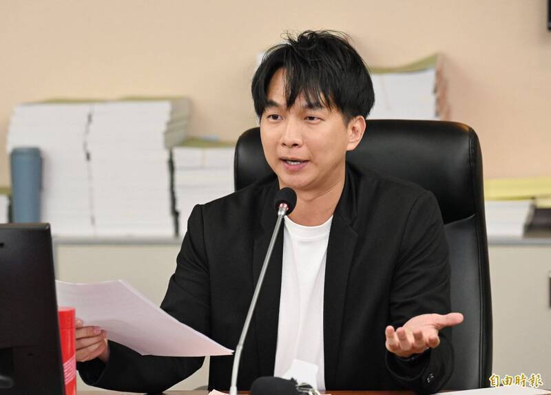 警消憂鬱與創傷無處說 陳宥丞籲建立PTSD保密機制