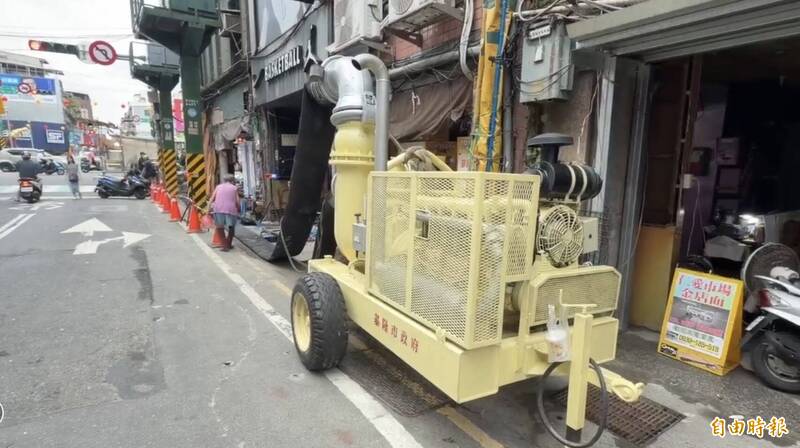 提前部署大型抽水機 基隆愛四路夜市今晚沒淹水了