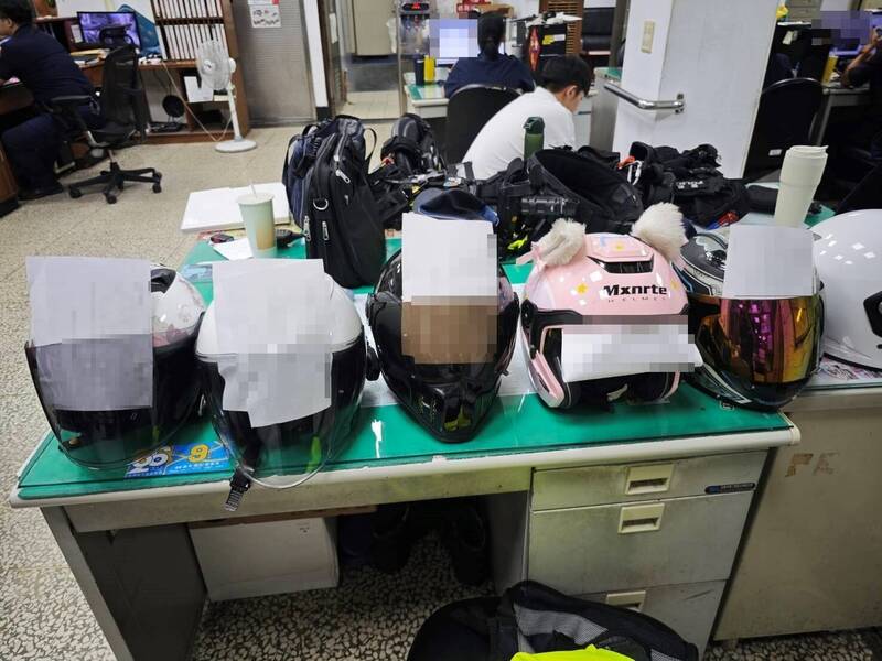一中商圈安全帽半年被幹走26頂 警出奇招防竊:免費代保管