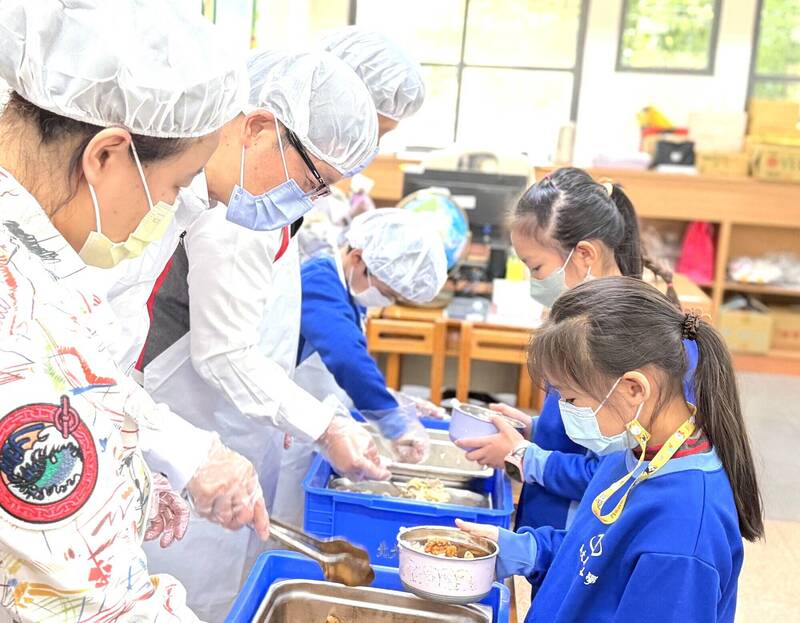 新北營養午餐免費115學年上路 議員陳偉杰籲市府監督品質