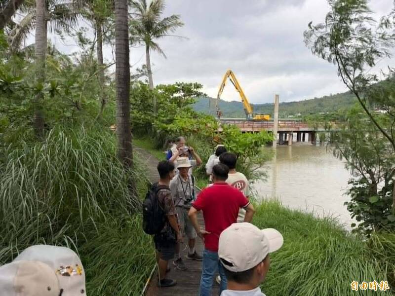 滿州港口溪吊橋重生成生態轉機 地方攜手首創「陸蟹友善棧道」