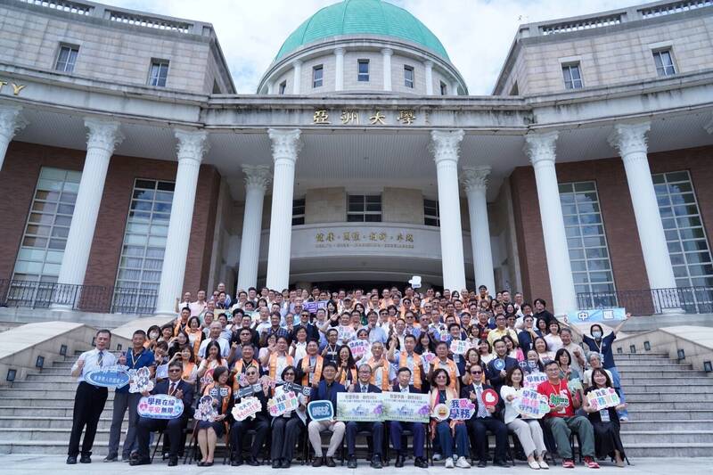 詐騙、焦慮成學務新挑戰 鄭英耀:強化校園支持