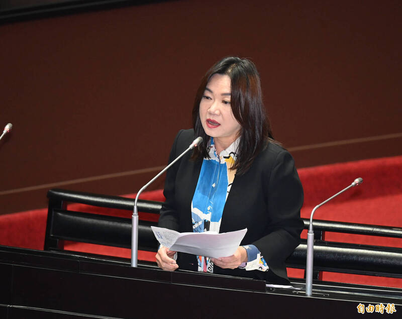 馬文君批國防預算暴增卻不照顧軍人 遭駁數據「重複計算」