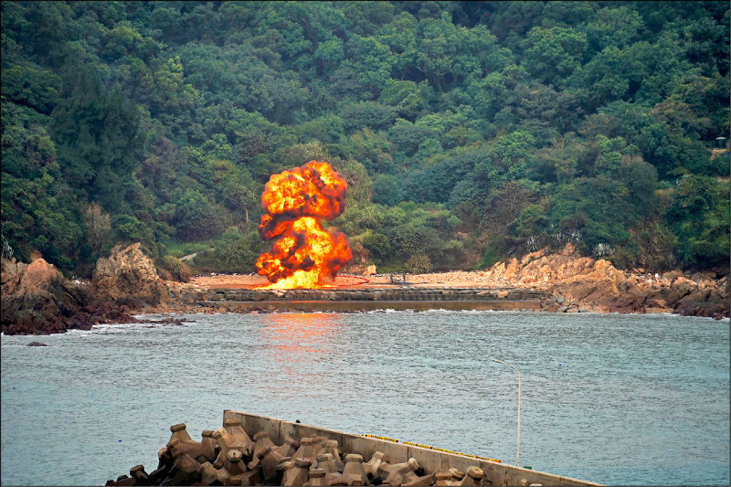 玉山艦抵花蓮港 模擬美運物資援台