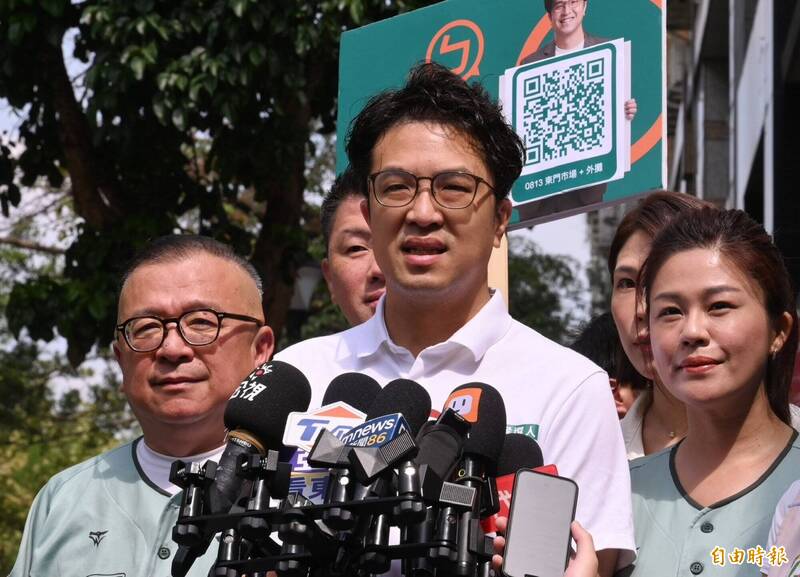沈伯洋問蔣市政「蓋牌到11月？」北市府：這句話奉還民進黨政府