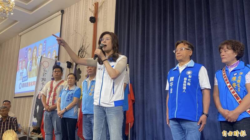 鄭麗文火力全開,抨擊總統賴清德失去誠信與民心。(記者張聰秋攝)