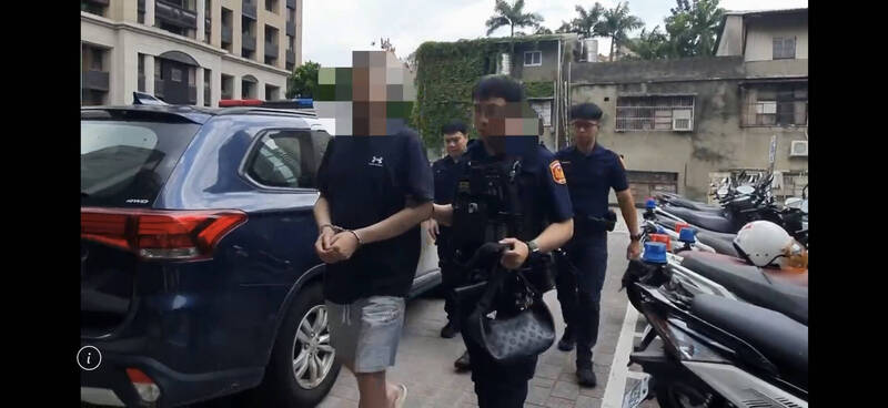 板橋重劃區住宅火警飄「毒」氣 警查獲分裝場、2毒蟲恍神被逮