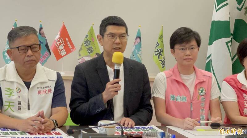盧秀燕搶先發布!634億無人機預算三讀 周永鴻質疑「擋預算變政績」