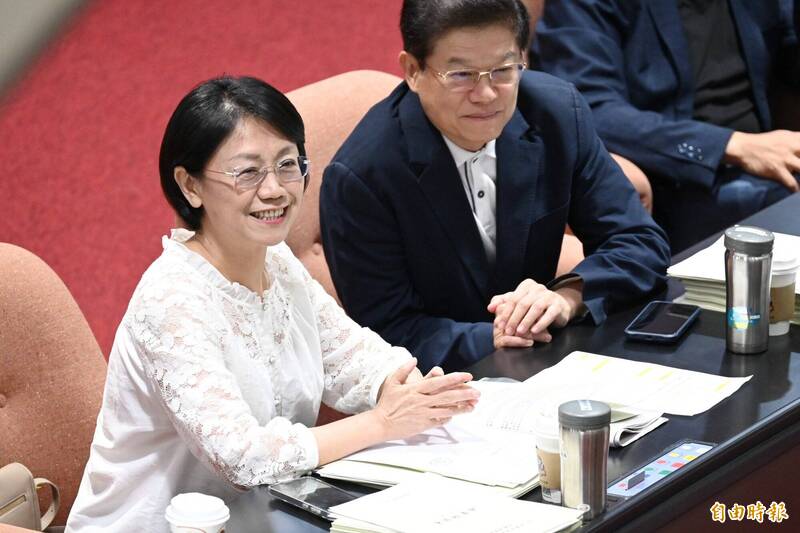 總預算三讀》總統府國務機要費全砍凍 公布遭擱置5法案始得動支