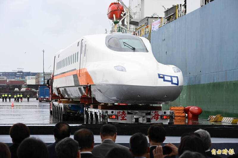高鐵新世代列車 第一組N700ST抵台