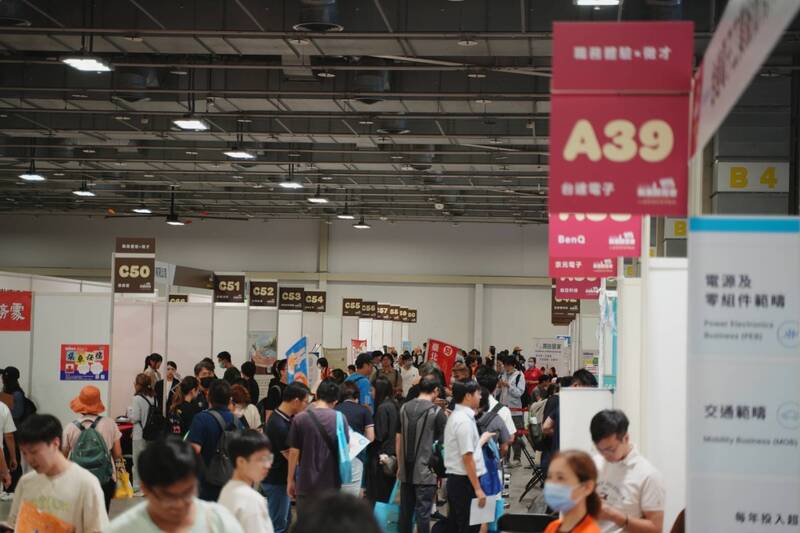 北市AI就業博覽會湧4160人次 科技業掀跨域搶才潮