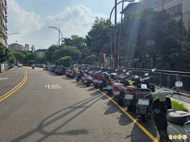 豐原新生北路兩側黃線停機車常挨罰 居民:機車要停哪裡?