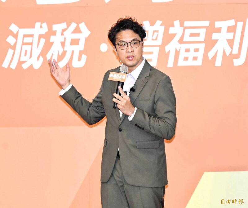 蔣萬安宜蘭輔選因塞車遲到40分鐘 沈伯洋:內湖居民塞了10年、塞掉人生