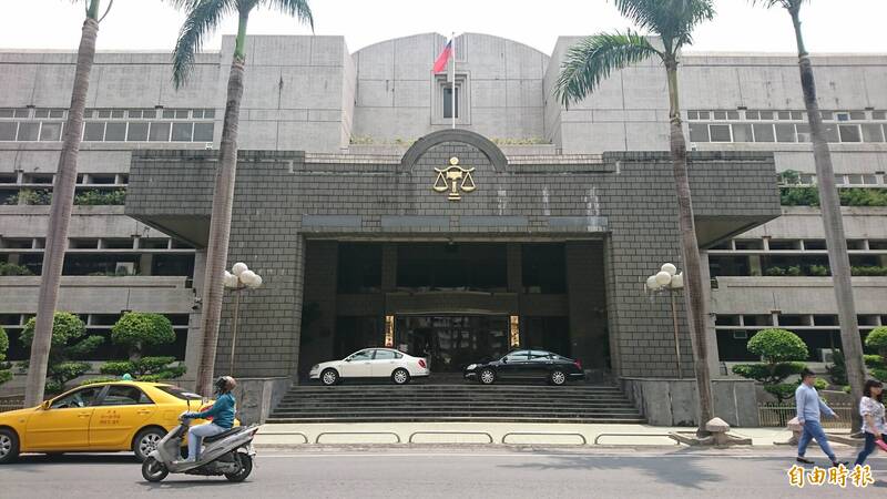 妻遭通緝又未顧家 男受刑人提離婚因逾期遭駁回