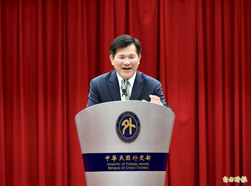 外交部推青年百億計畫!去年助1463名青年走向國際