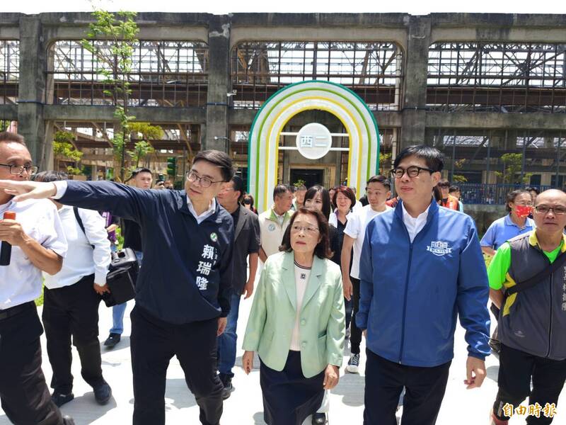 陳其邁出新書 賴瑞隆：希望大賣讓更多人看到高雄奇蹟