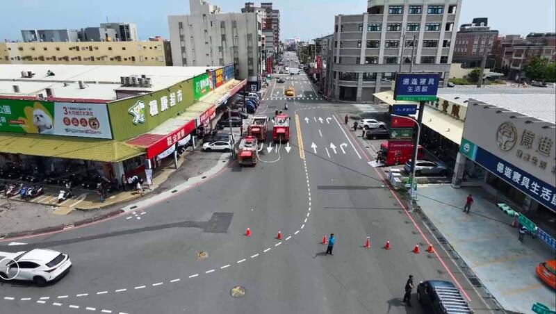 施工誤割瓦斯管線!鹿港中正路封雙向道搶修 民眾誤當演習