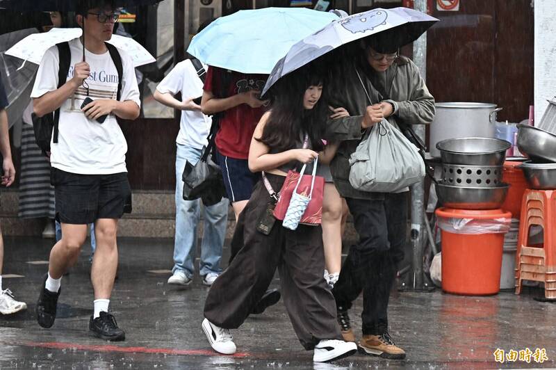 週三全台慎防雨彈 南部防午後雷陣雨