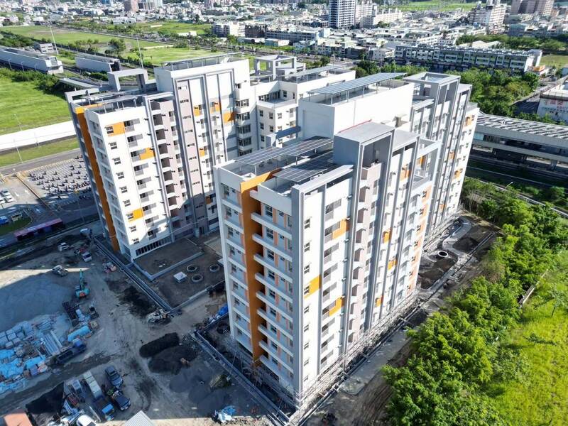陳其邁就任6年 高雄社宅增2萬2265戶居全國之冠