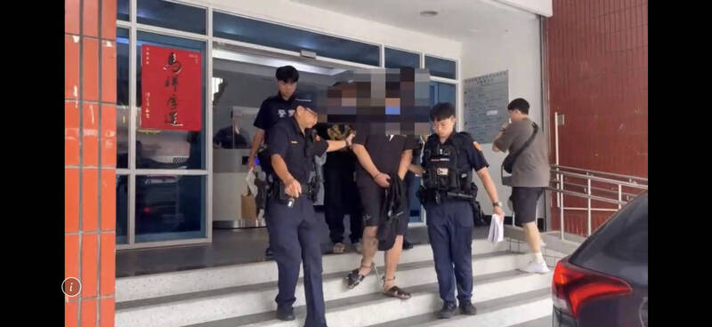 「三條通」帶女友逃亡開毒工廠 睡夢中警破門押解歸案