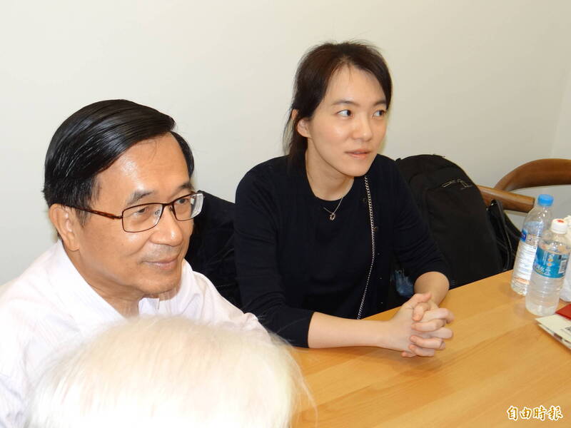 陳水扁妙回網友趙建銘慘中槍 網笑:陳幸妤要來沒收手機了