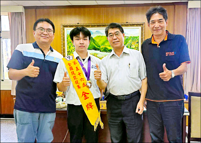 全國技能賽 雄工李松諺苦練摘金