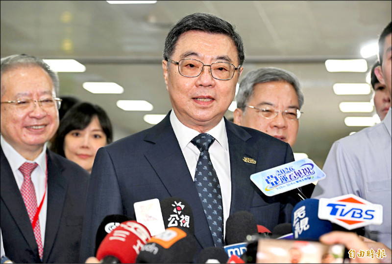 韓國瑜批「執政權大不過憲法」》卓榮泰:立院有遵憲嗎 國民黨嗆卓法律系白念