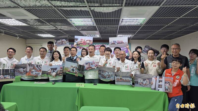 倒數100天拚人氣! 民進黨台南40週年推「妃熊幸福」火車頭氣墊