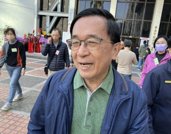 凌晨4點被逼煮牛肉麵怎麼辦?阿扁神展開「馬嬰九」劇情 網笑翻