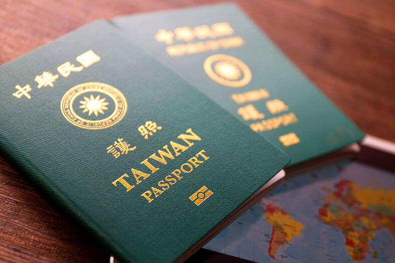 《TAIPEI TIMES》Ugandan officials return passports to four Taiwanese