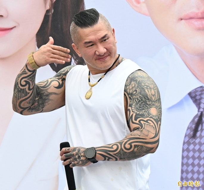 酸沈伯洋是草包! 館長:若選上台北市長我下跪道歉