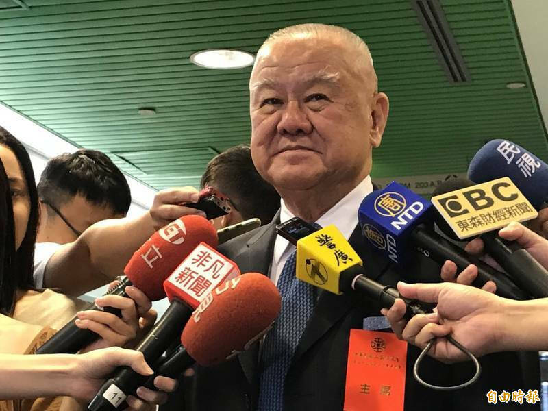 國民黨稱應普發2萬 林伯豐指民眾想要就該發 網酸：先幫員工加薪