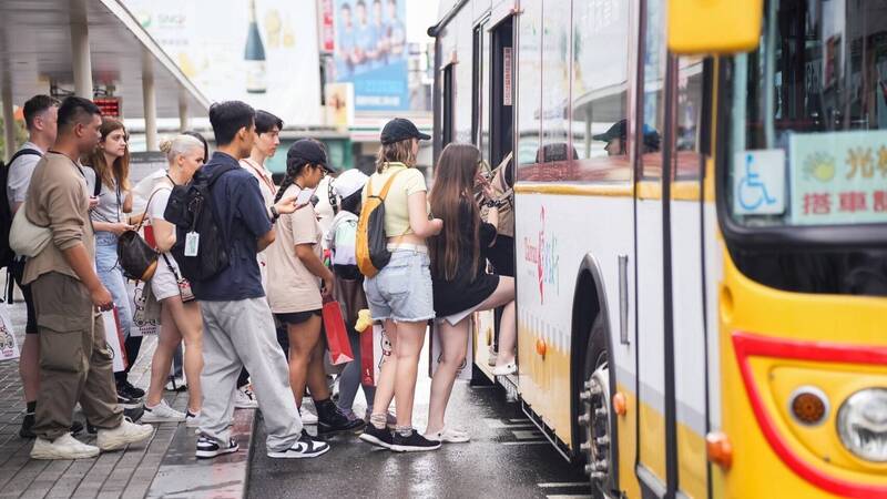 嘉市推百元公車小旅行 暑假尾聲輕鬆玩城市