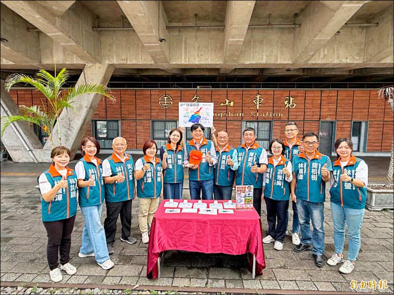 林國漳推「宜蘭印漳」地圖 明信片集章