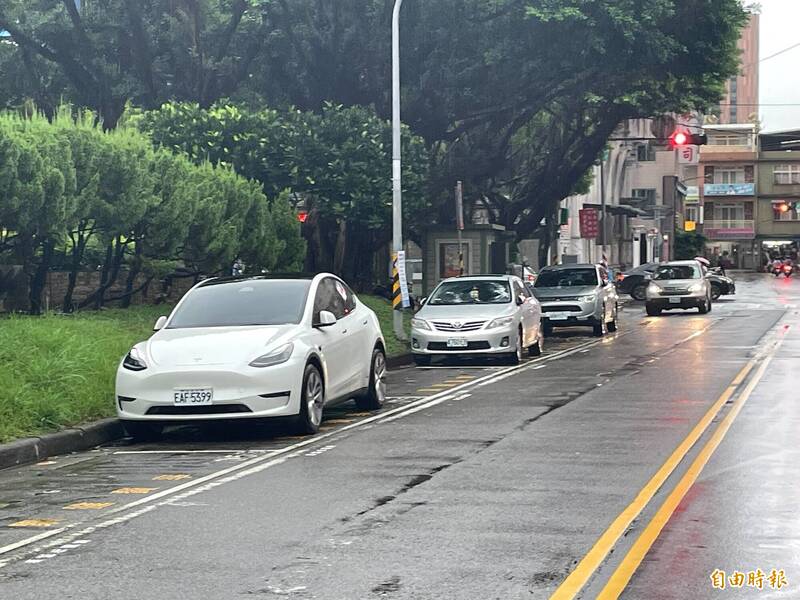 龍潭龍華路(神龍路347巷~神龍路)9/1起實施路邊停車收費
