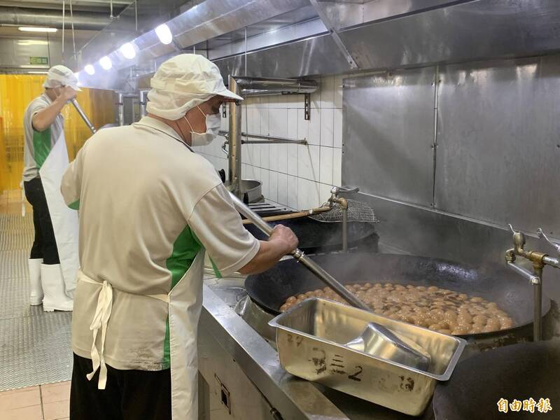 盧市府跟進何欣純2380營養午餐 被譏:孩子幸福只有5天