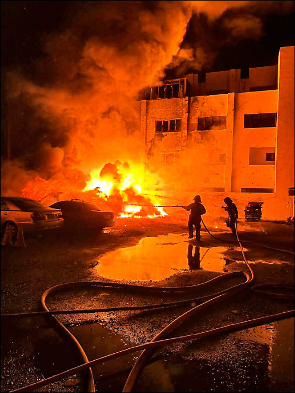 台南安南區空地火堆大爆炸 15人傷、燒11戶 疑堆置鎂鋁、廢油爆炸 57戶民宅波及受損