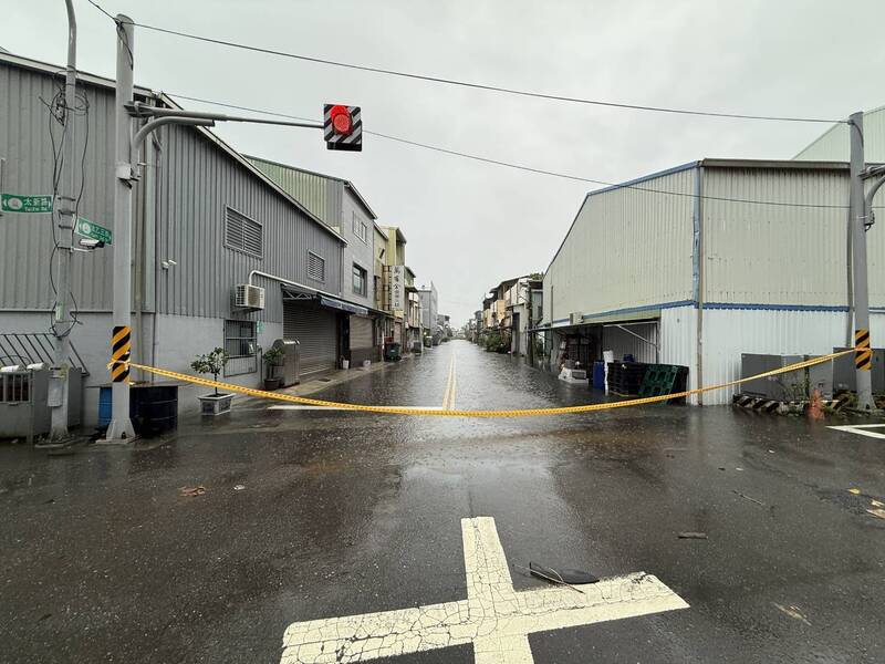 豪雨強襲 台南迄23日上午25條道路、19座橋封閉