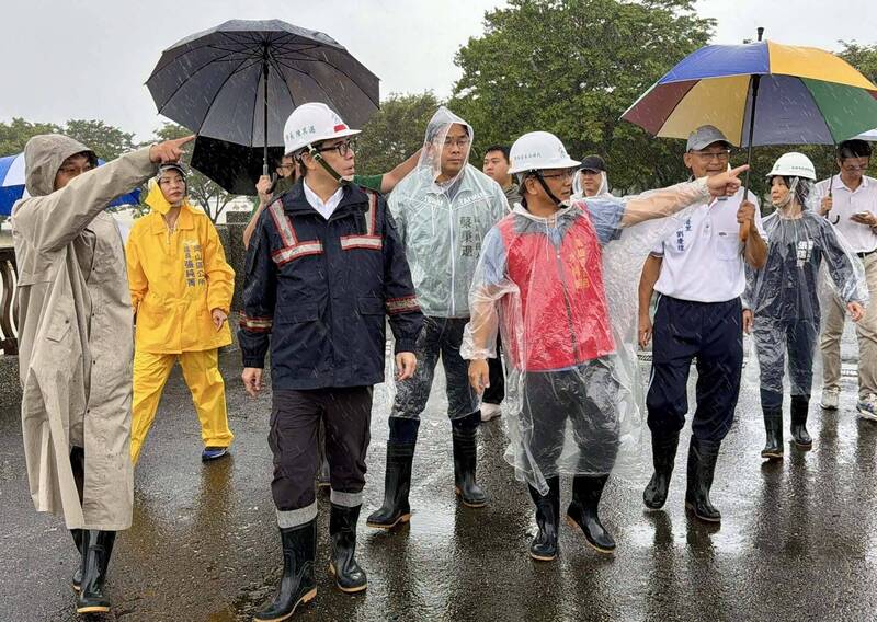 全台累積雨量前10測站都在高雄 陳其邁:市府全面戒備